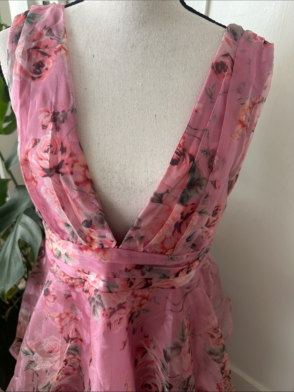 Lulus NWT Garden Radiance Pink Floral Organza Ruffled Maxi Gown M - Picture 7 of 9
